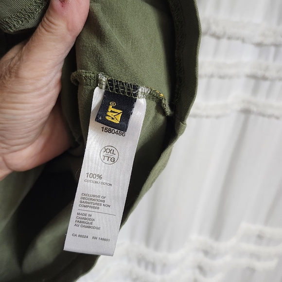 Excellent condition Men's CAT XL  T-shirt. - Picture 5 of 7